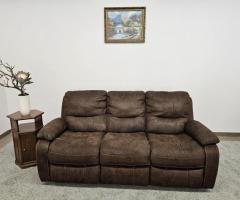 Natūralios odos sofa