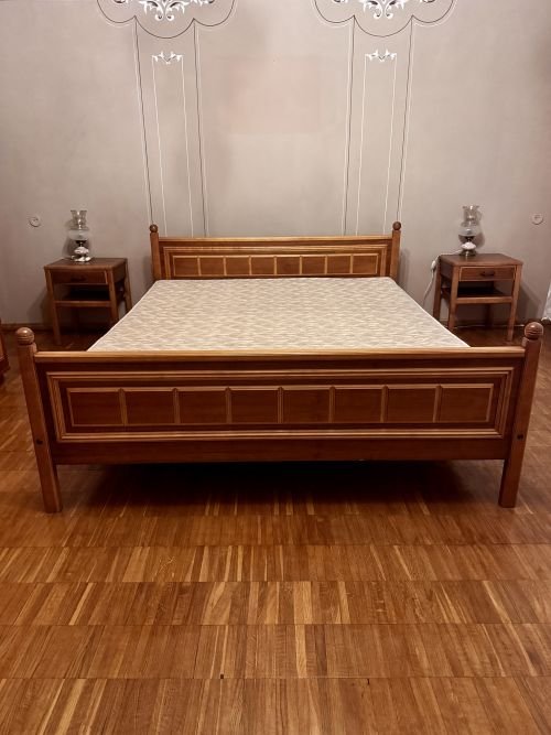 Klasikinė medinė dvigulė lova su čiužiniu (160x200)